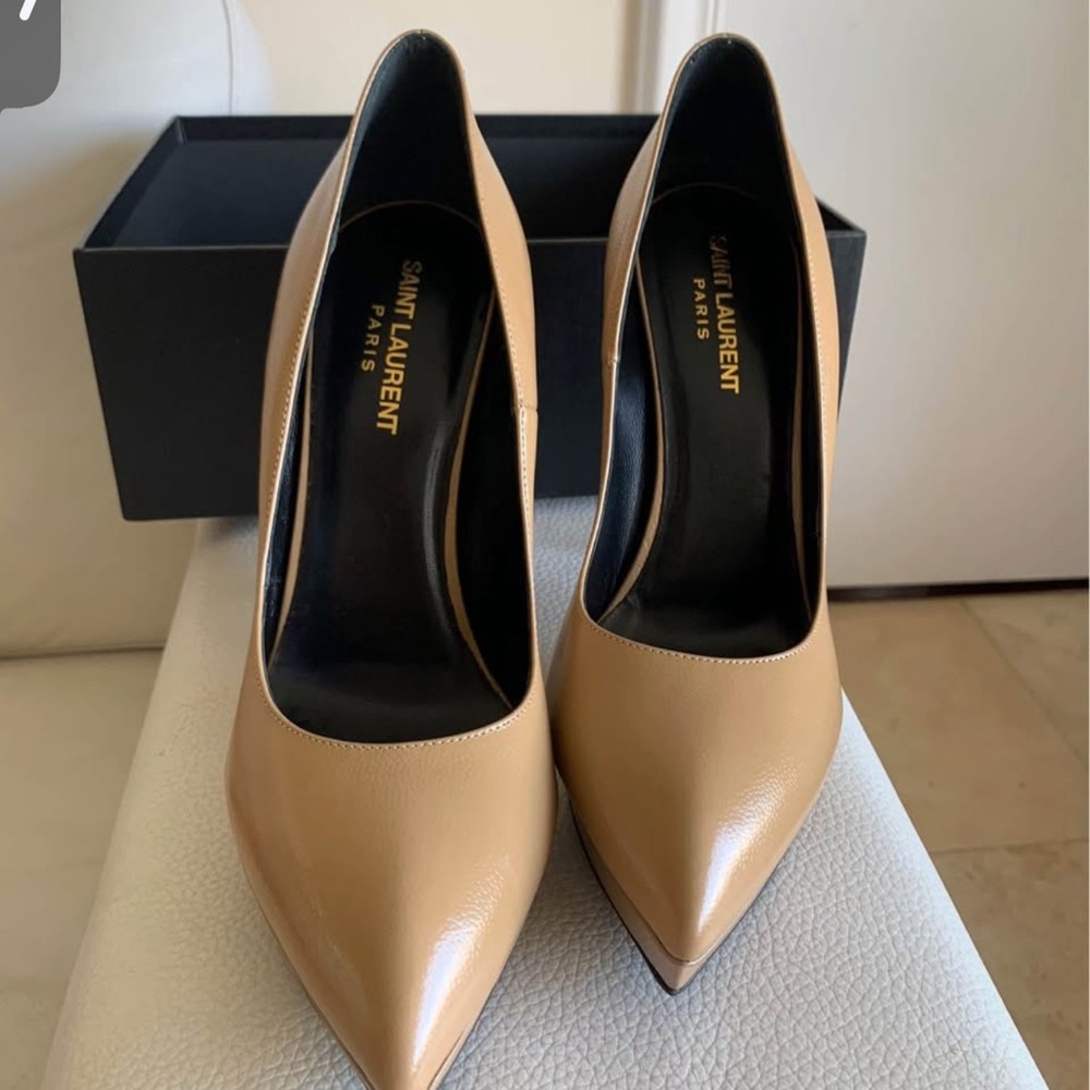 Saint Laurent Beige Pointed Toe Leather Pumps - Picture 3 of 4